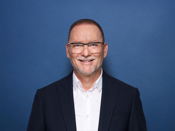 Porträt VGH Hauptvertreter Andreas Schulz in Suderburg