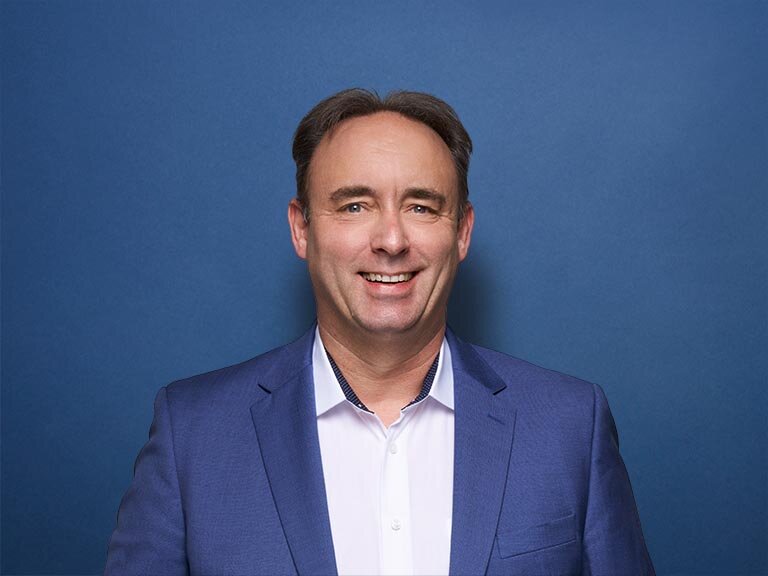 Porträt VGH Hauptvertreter Sven Adamskie in Wunstorf.