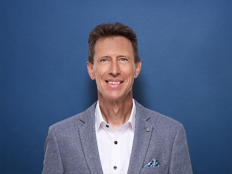 Porträt VGH Hauptvertreter Sascha Schmidt in Bad Salzgitter. 
